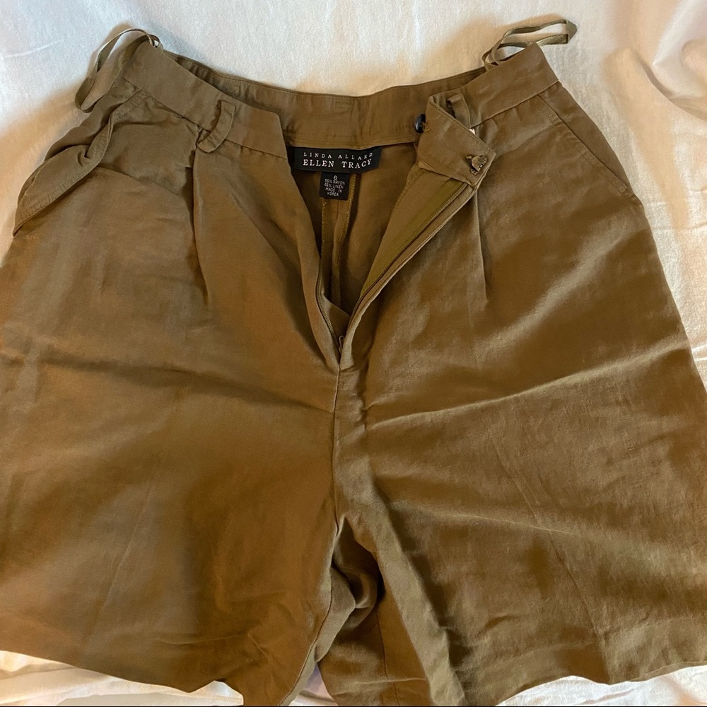 VINTAGE ELLEN TRACY SHORTS